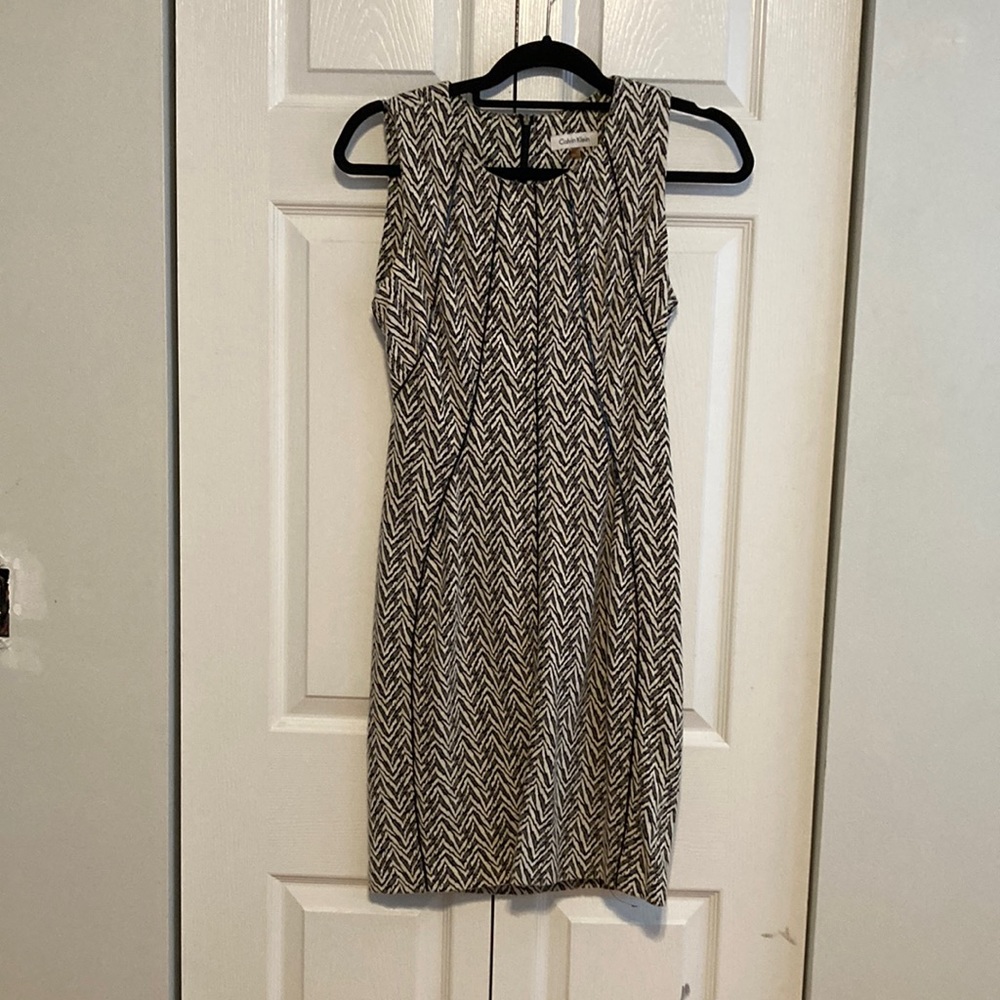 Calvin Klein Black and White Sleeveless Dress womens size 2